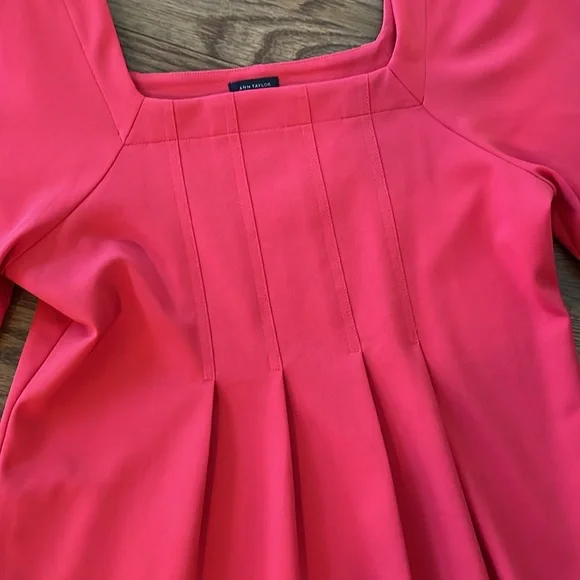 Ann Taylor Top - Picture 2 of 4